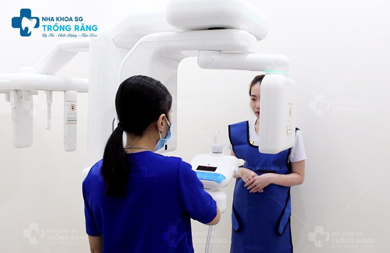 Chụp film chữa cười hở lợi Chụp film chữa cười hở lợi