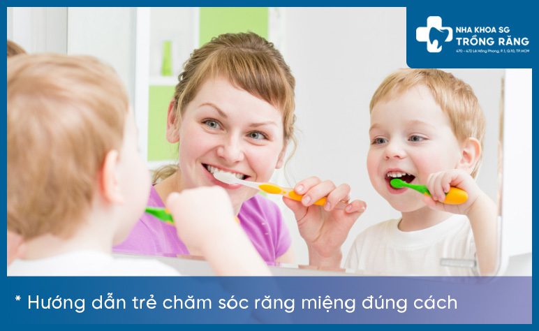 Cách hướng dẫn chăm sóc răng miệng cho trẻ